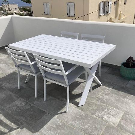 Triena Apartments Φηρά Εξωτερικό φωτογραφία