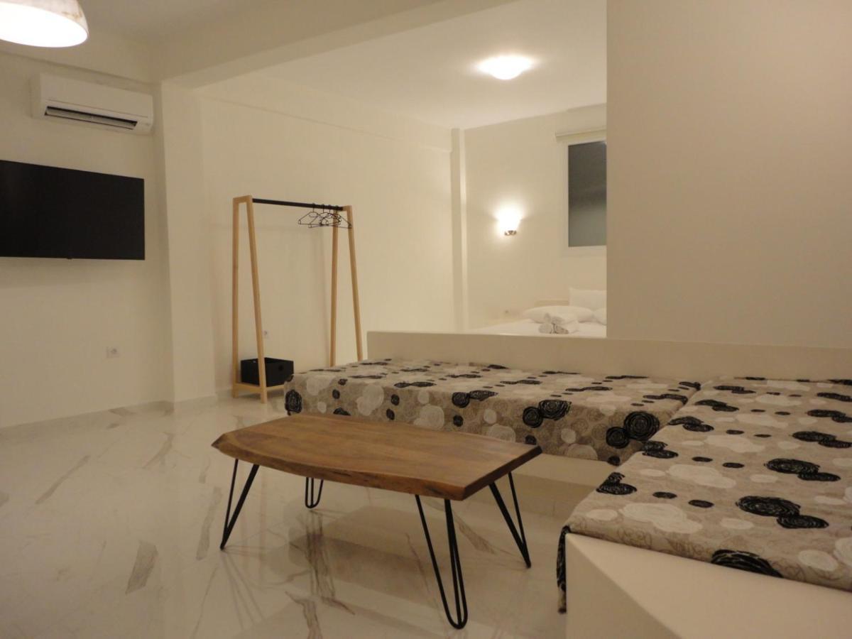 Triena Apartments Φηρά Εξωτερικό φωτογραφία
