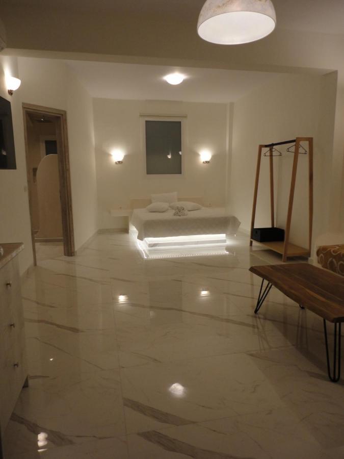 Triena Apartments Φηρά Εξωτερικό φωτογραφία
