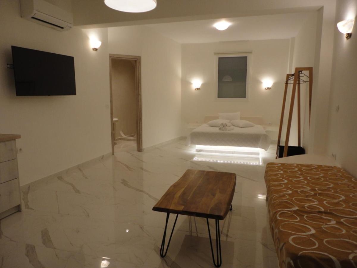 Triena Apartments Φηρά Εξωτερικό φωτογραφία