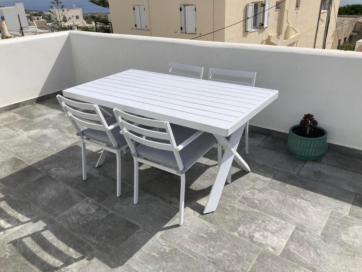 Triena Apartments Φηρά Εξωτερικό φωτογραφία